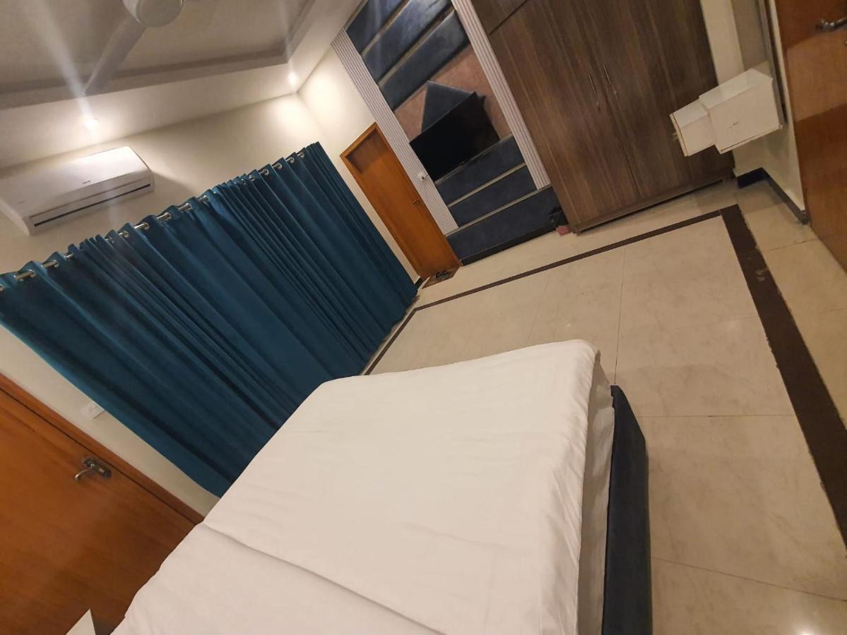 Rose Valet Guest House Islamabad Extérieur photo