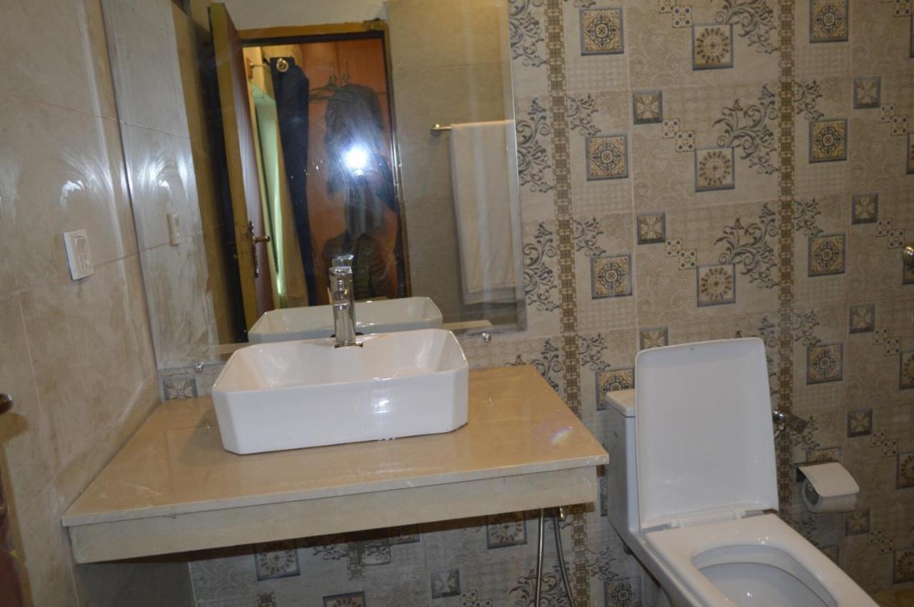 Rose Valet Guest House Islamabad Extérieur photo